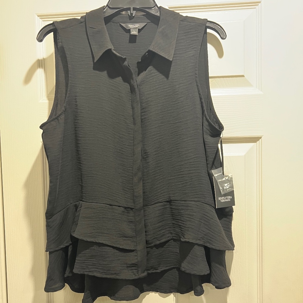 Simply Vera Black Ruffled Sleeveless Blouse
